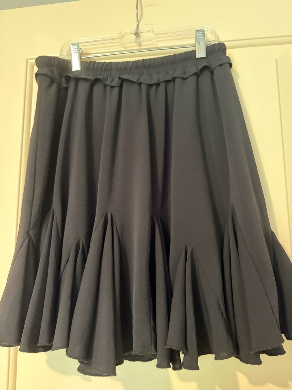 JODIFL Black Knee-Length Circle Skirt with Ruffled Hem Size S - Picture 2 of 5